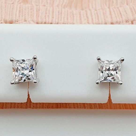 4MM S925 Sterling Silver CZ Stud Earrings for Women/Girl, US19251023 - Picture 9 of 14